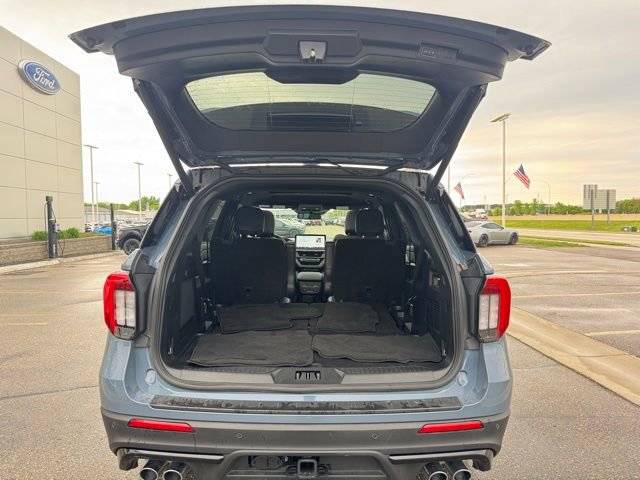 Certified 2025 Ford Explorer ST w/ Sun And Sound Package AWD/4WD image 34
