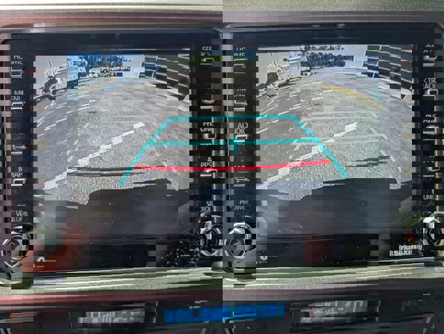 Used 2023 Toyota Tacoma TRD Off-Road w/ Technology Package AWD/4WD image 15