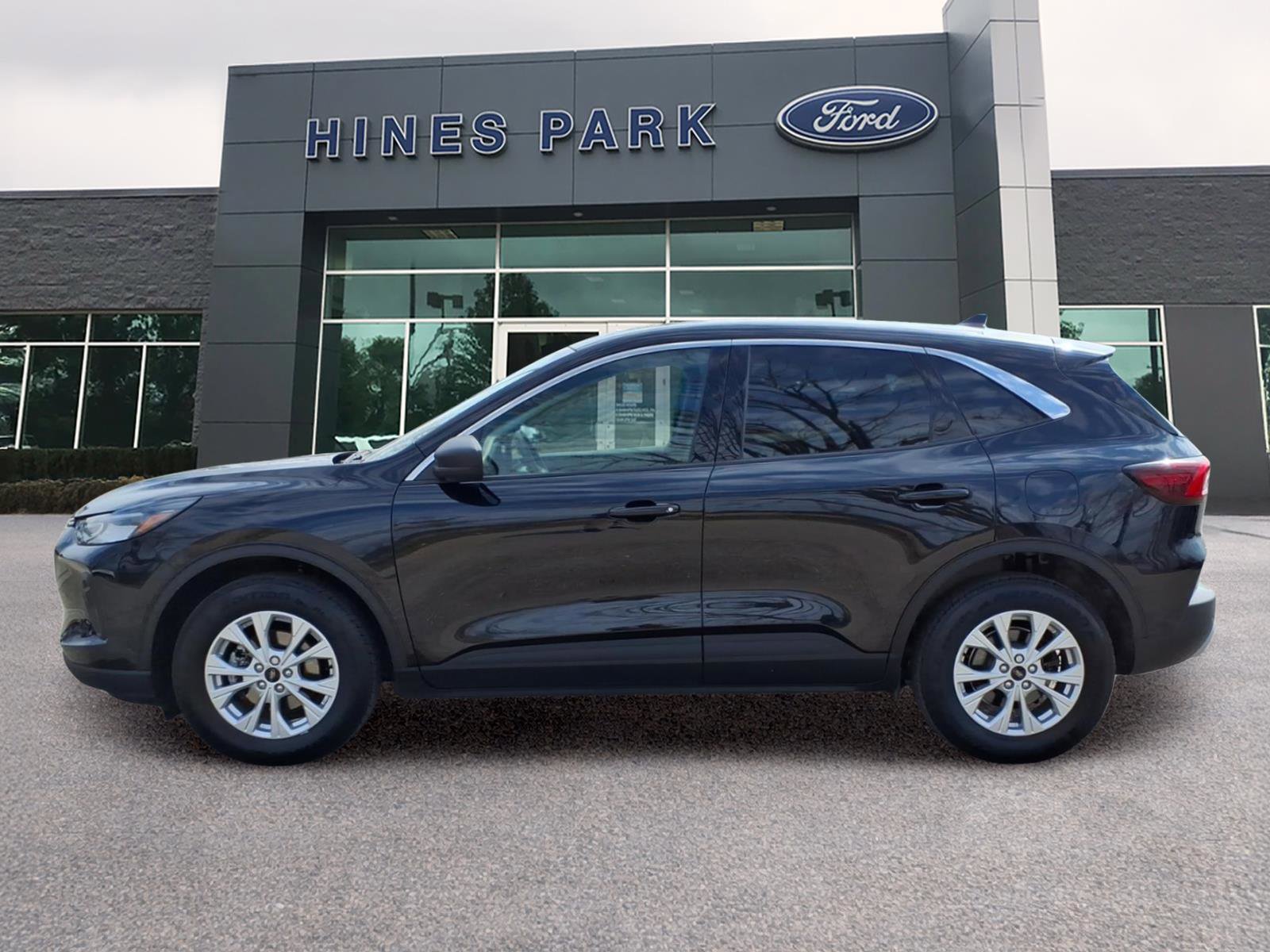 Certified 2023 Ford Escape Active w/ Tech Pack #1 AWD/4WD image 4