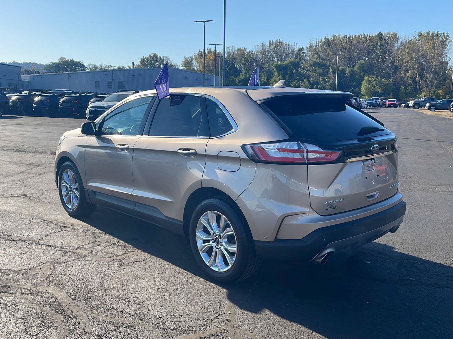 Certified 2020 Ford Edge Titanium w/ Equipment Group 301A FWD image 3