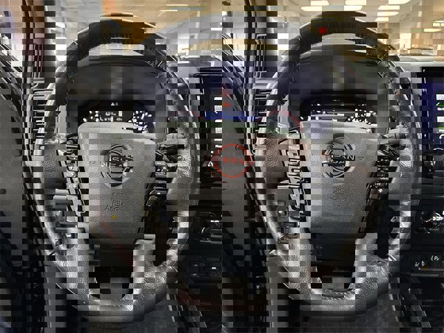 Used 2022 Nissan Frontier PRO-4X w/ Pro-4X Premium Package image 6