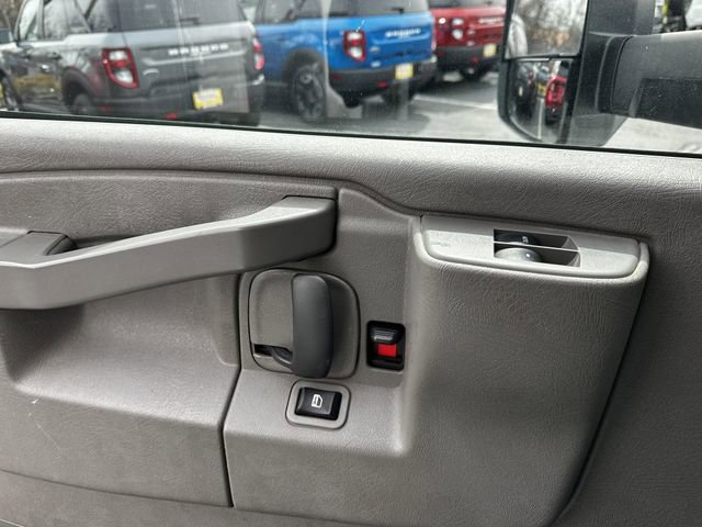 Used 2022 Chevrolet Express 3500 w/ Power Convenience Package image 29