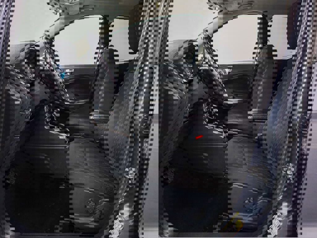 Certified 2018 Ford EcoSport SE w/ Interior Protection Package image 8