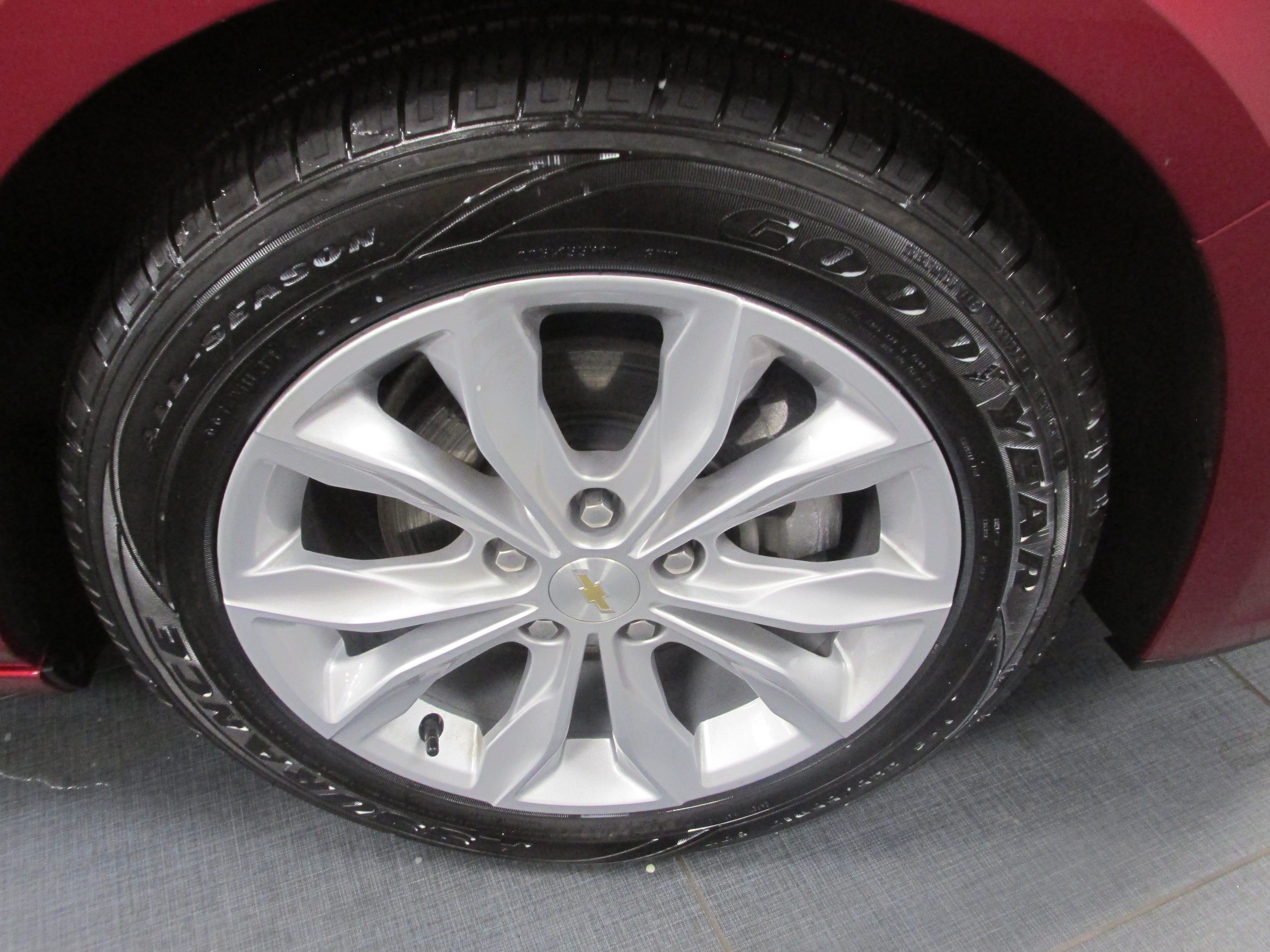 Used 2025 Chevrolet Malibu LT FWD image 15