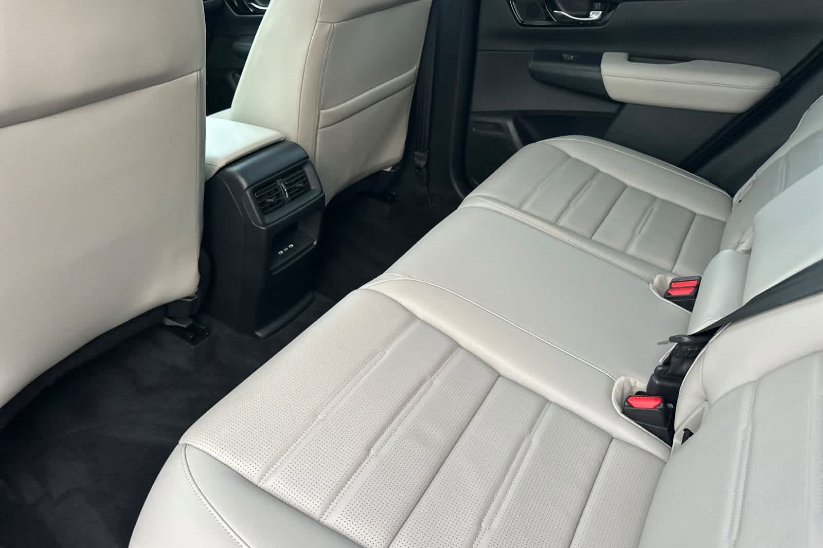 Used 2025 Honda CR-V EX-L image 4