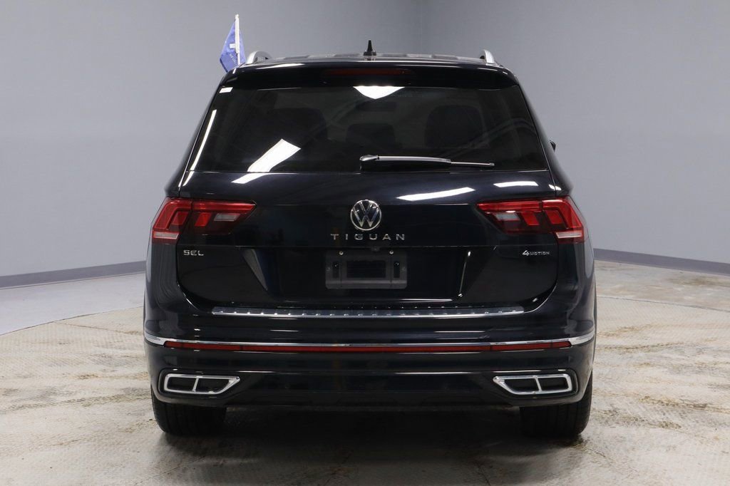 Used 2024 Volkswagen Tiguan SEL R-Line image 4