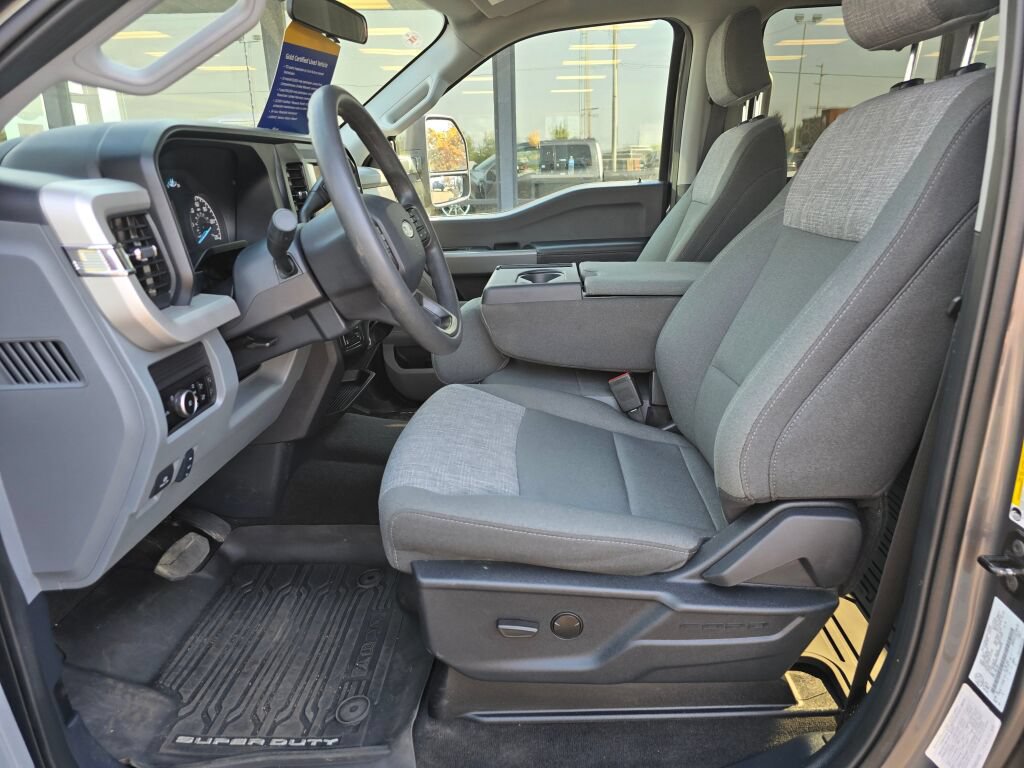 Certified 2025 Ford F350 XLT AWD/4WD image 15