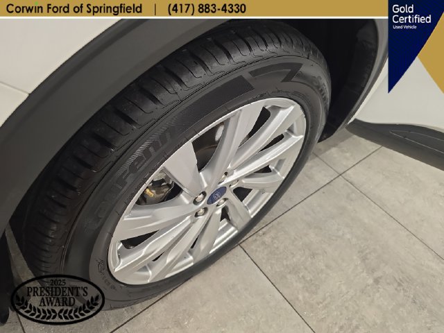 Certified 2022 Ford Escape Titanium w/ Titanium Elite Package AWD/4WD image 40