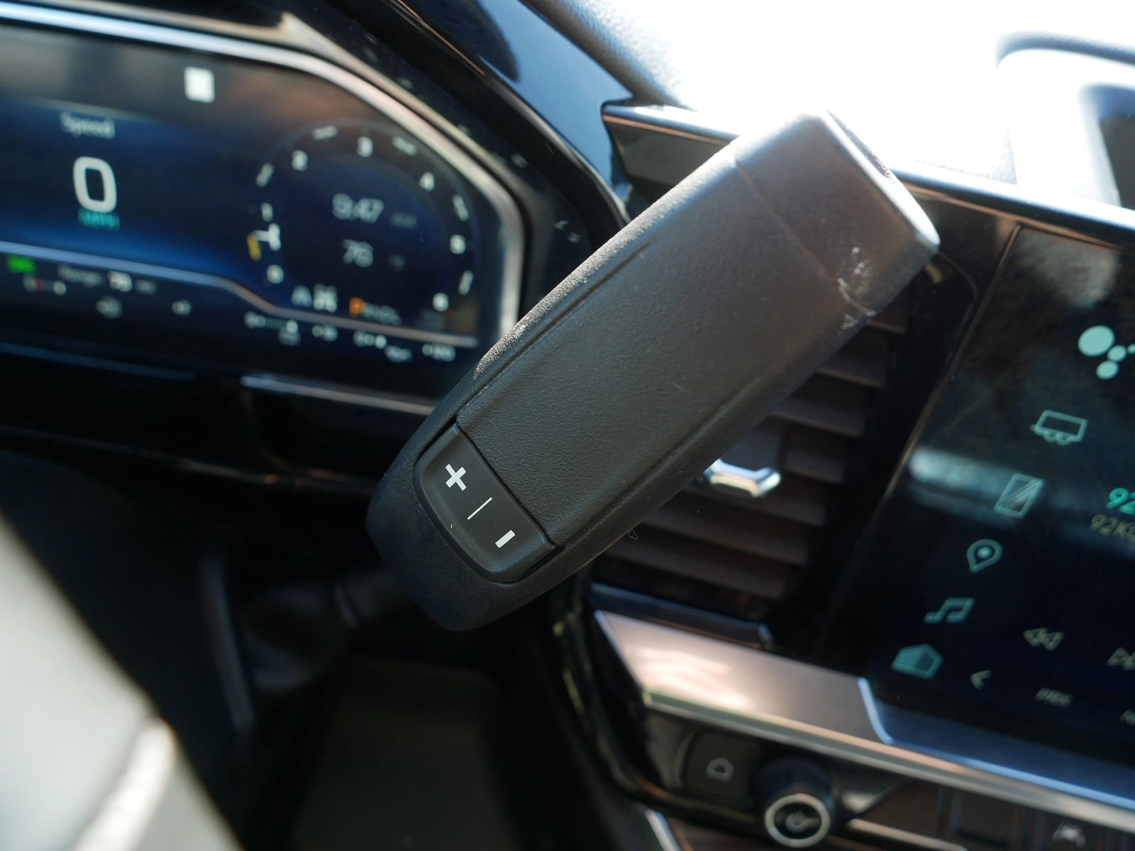 Used 2023 Chevrolet Silverado 1500 LT image 28