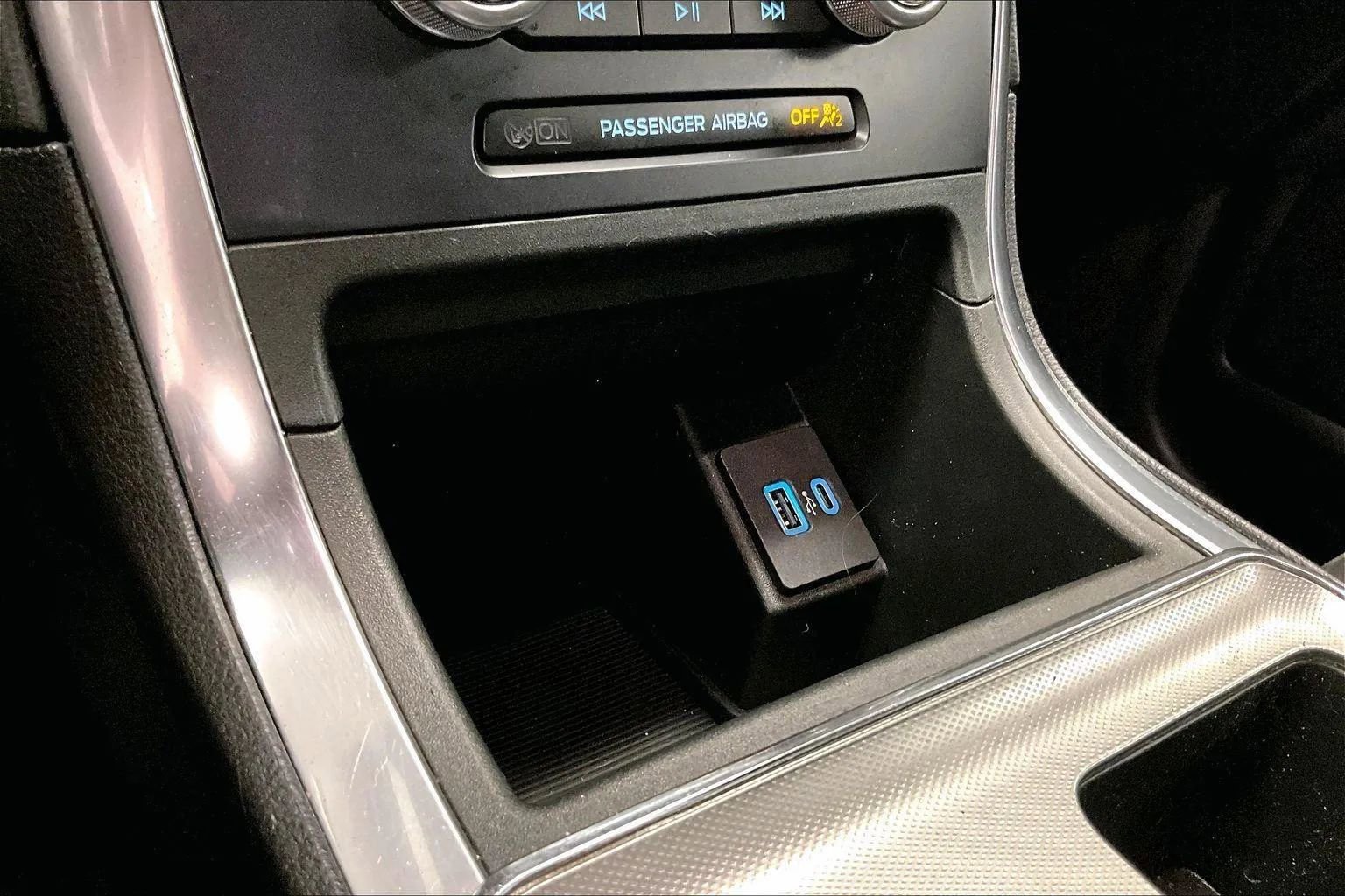 Certified 2022 Ford Edge ST image 31