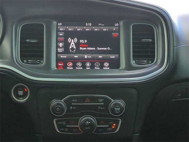 Used 2020 Dodge Charger SXT w/ Plus Group image 17