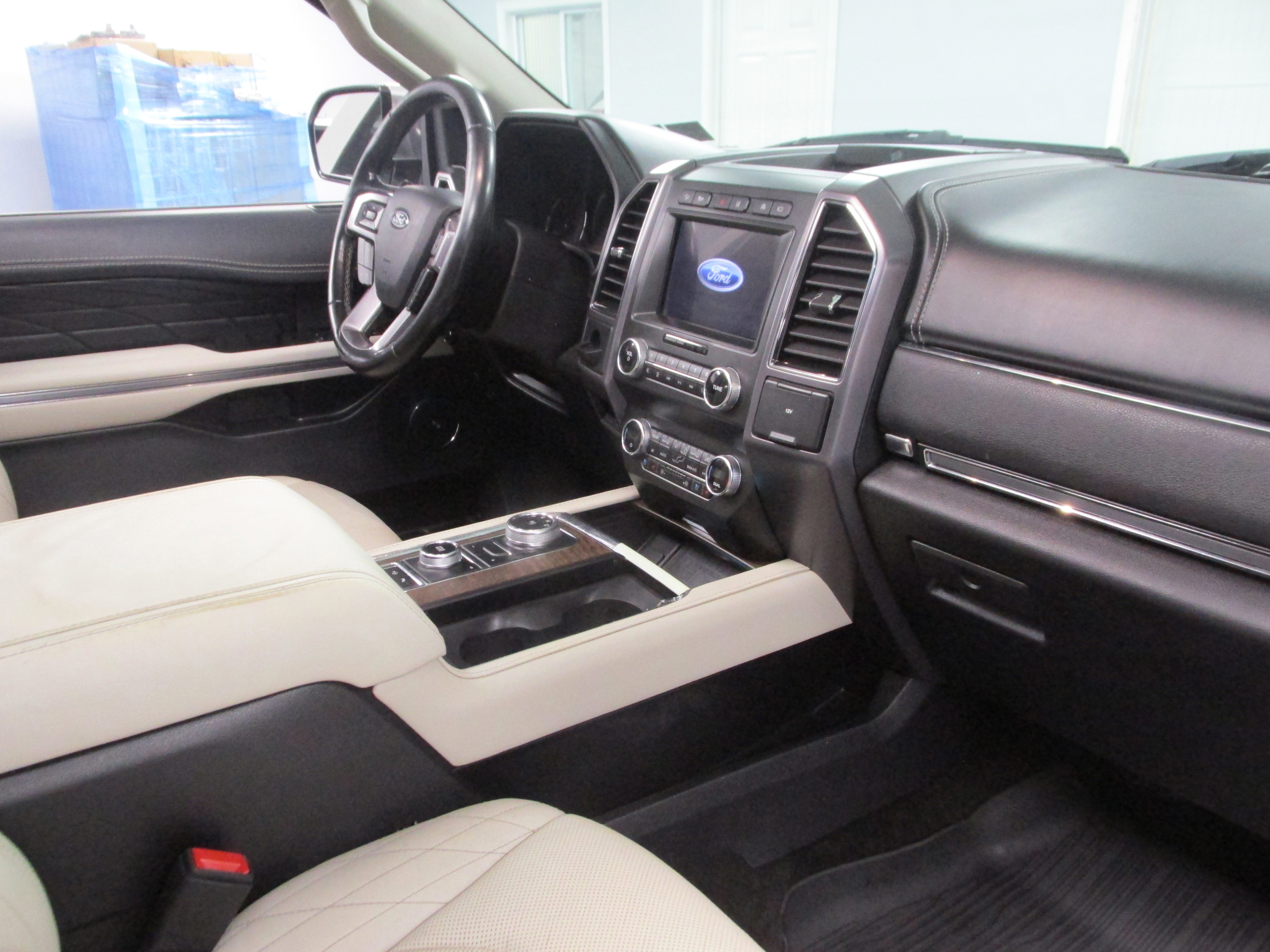 Certified 2020 Ford Expedition Max Platinum image 27