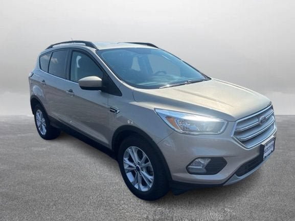 Certified 2018 Ford Escape SE w/ SE Sync 3 Package FWD image 5