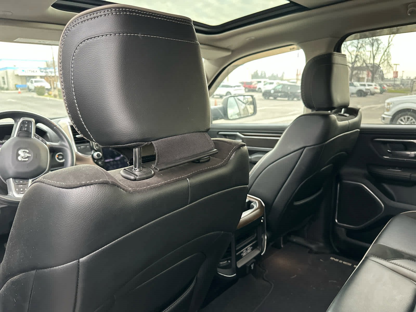 Used 2022 RAM 1500 Laramie w/ Laramie Southwest Edition image 12