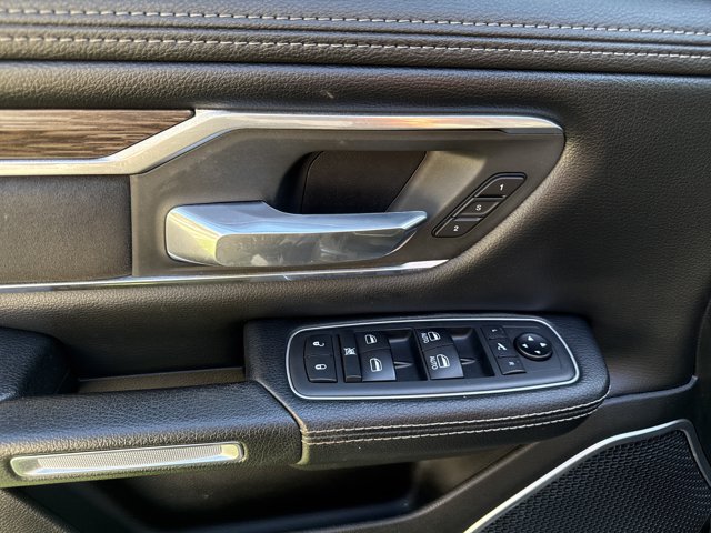 Used 2020 RAM 1500 Laramie RWD image 13