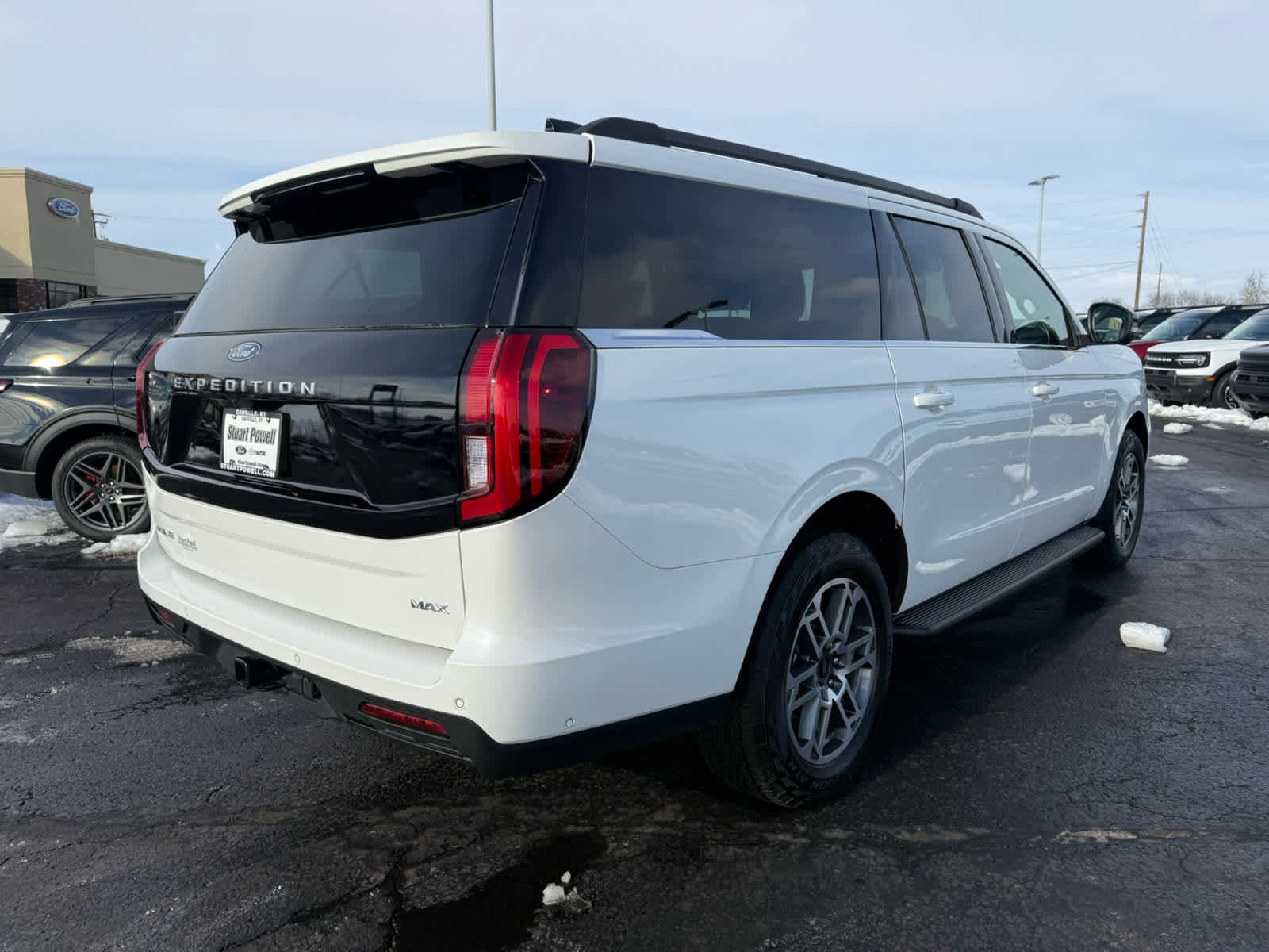Certified 2025 Ford Expedition Max Active image 3