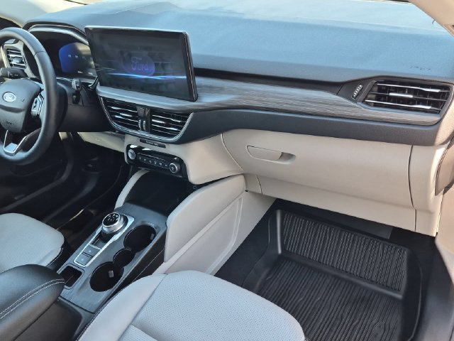 Certified 2023 Ford Escape Platinum AWD/4WD image 22