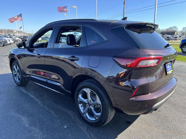Certified 2023 Ford Escape ST-Line w/ Tech Pack #1 image 3