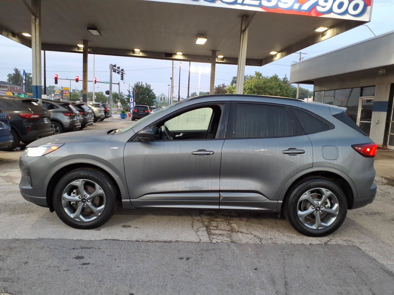 Certified 2023 Ford Escape ST-Line w/ Tech Pack #1 AWD/4WD image 6