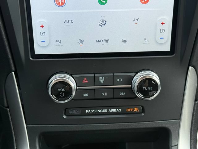 Certified 2024 Ford Edge SEL w/ Convenience Package AWD/4WD image 11