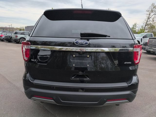 Certified 2019 Ford Explorer XLT w/ Equipment Group 201A AWD/4WD image 6