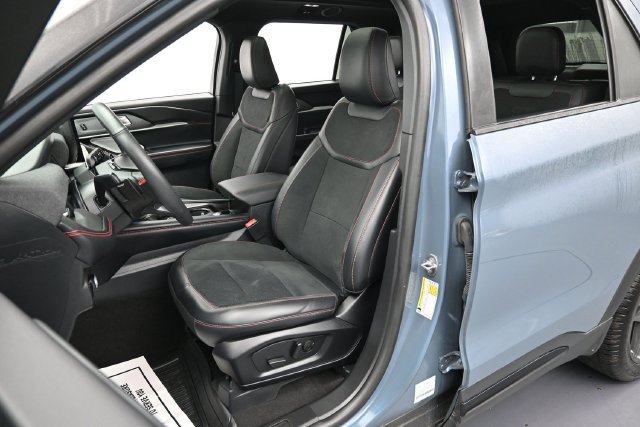 Certified 2025 Ford Explorer ST w/ Sun And Sound Package AWD/4WD image 11