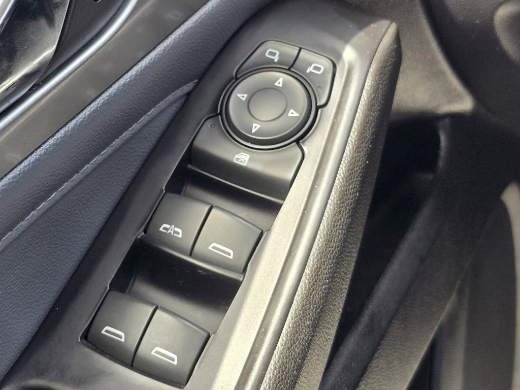 Used 2019 Chevrolet Traverse LT AWD/4WD image 29