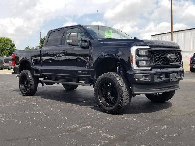 Certified 2025 Ford F250 Lariat w/ Black Appearance Package AWD/4WD image 9