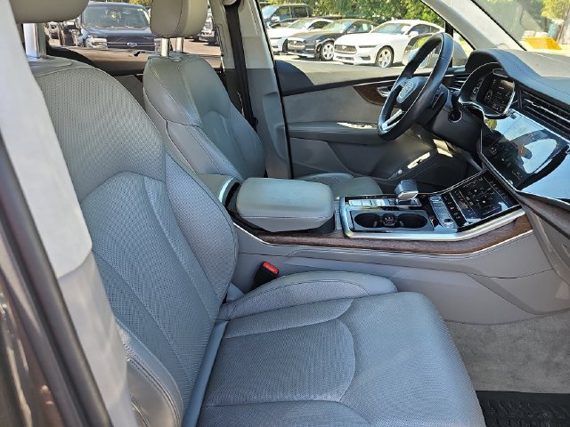 Used 2020 Audi Q7 3.0T Prestige AWD/4WD image 11