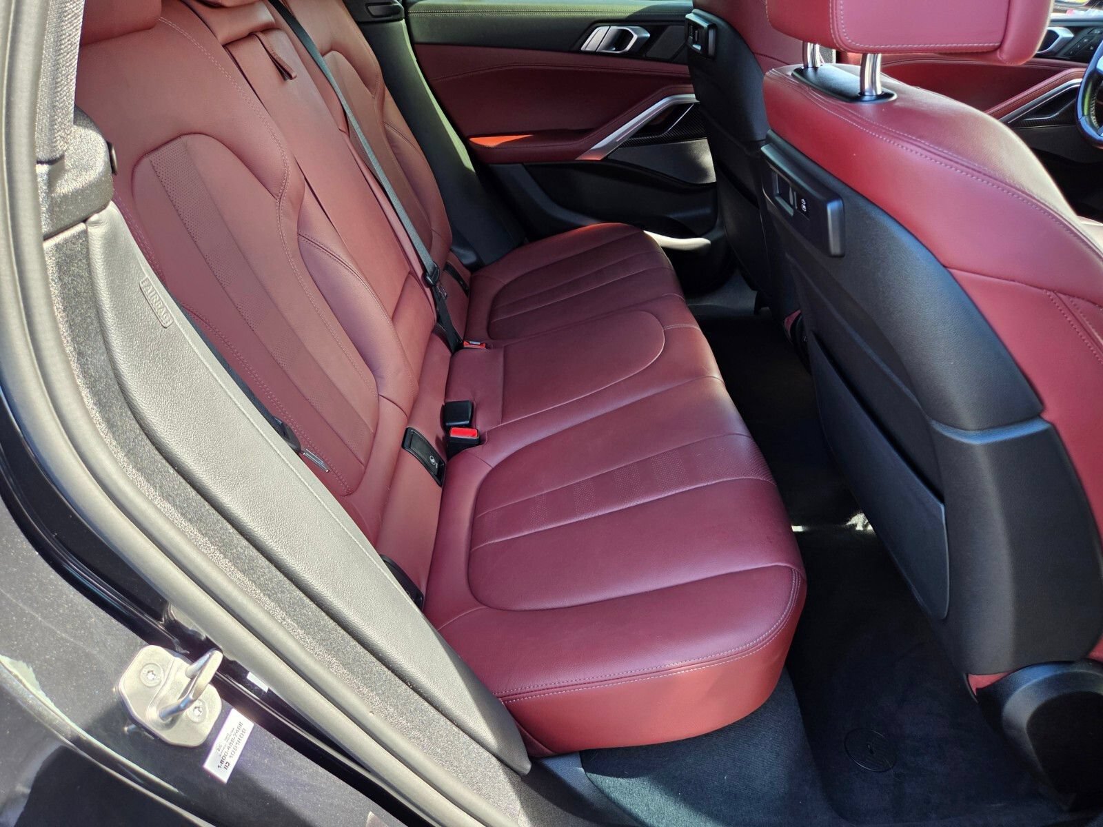 Used 2022 BMW X6 M50i AWD/4WD image 15