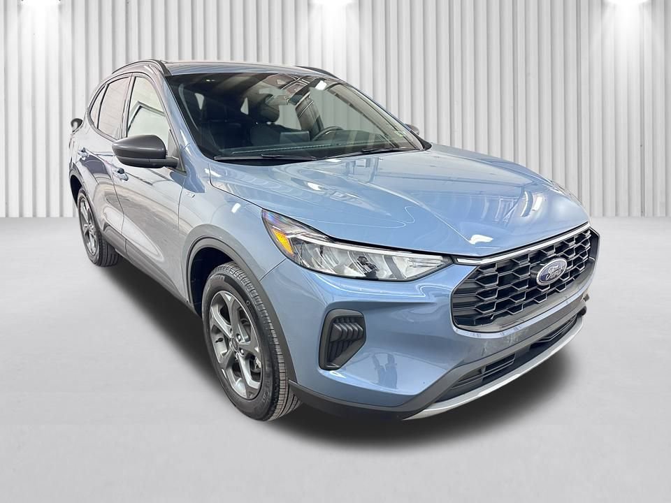 Certified 2025 Ford Escape ST-Line image 2