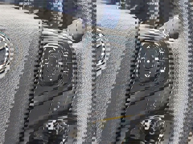 Used 2017 Toyota Camry LE image 15