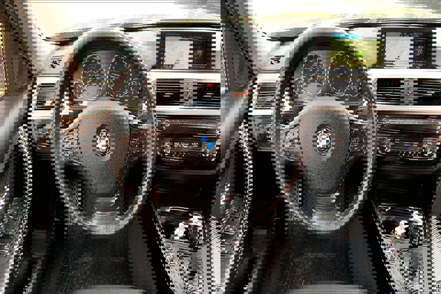 Used 2018 BMW 320i Sedan image 8