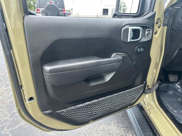 Used 2025 Jeep Wrangler Unlimited Sport AWD/4WD image 27