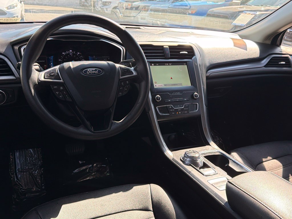 Certified 2019 Ford Fusion SE FWD image 33