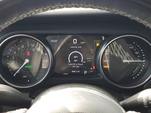 Used 2022 Jeep Wrangler Unlimited Sahara w/ Cold Weather Group AWD/4WD image 8