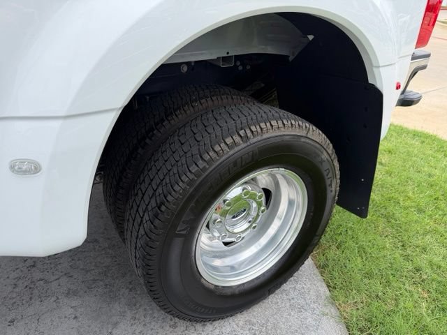 Certified 2025 Ford F350 XL AWD/4WD image 8