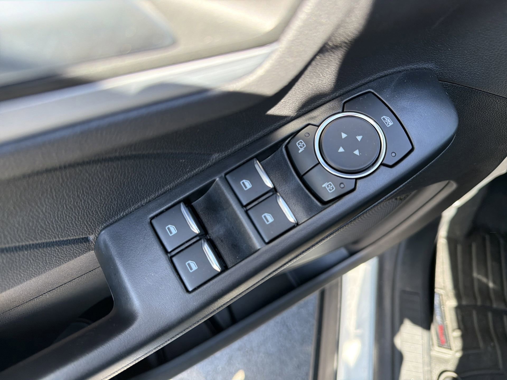 Certified 2025 Ford Escape Base w/ PHEV Premium Package image 21