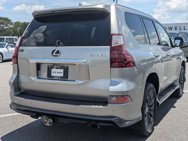 Used 2022 Lexus GX 460 Premium w/ Accessory Package AWD/4WD image 3