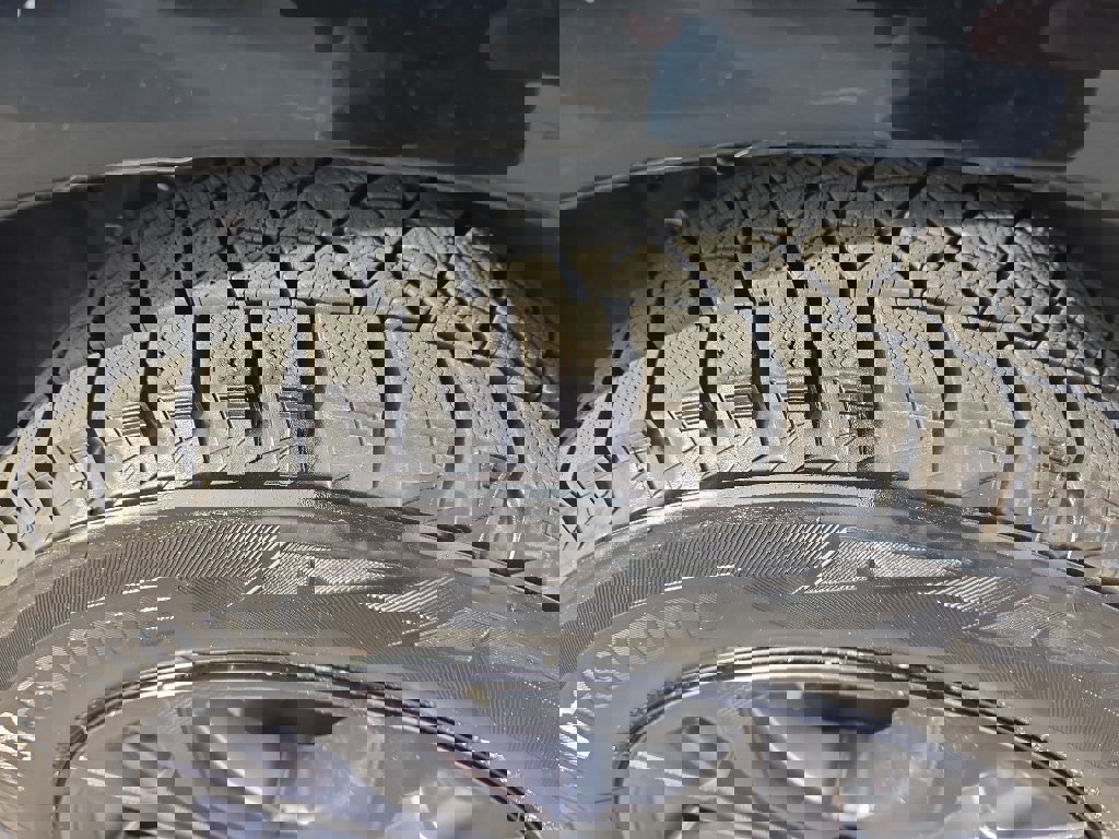 Used 2024 Toyota Sienna XSE image 10