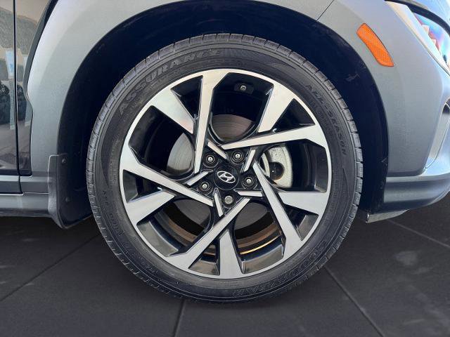 Used 2022 Hyundai Kona Limited AWD/4WD image 14