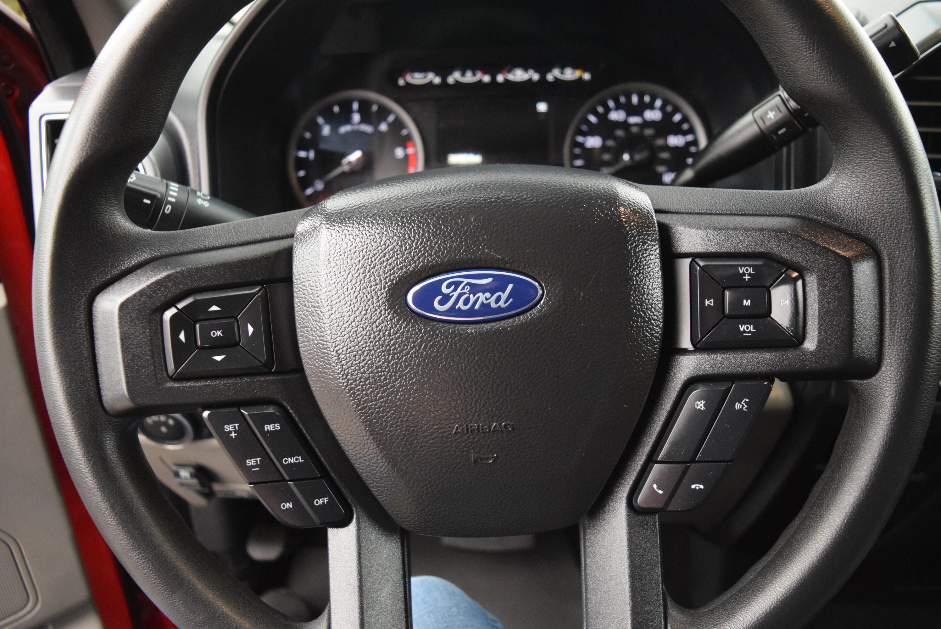 Certified 2022 Ford F450 XLT w/ Snow Plow Prep Package image 9