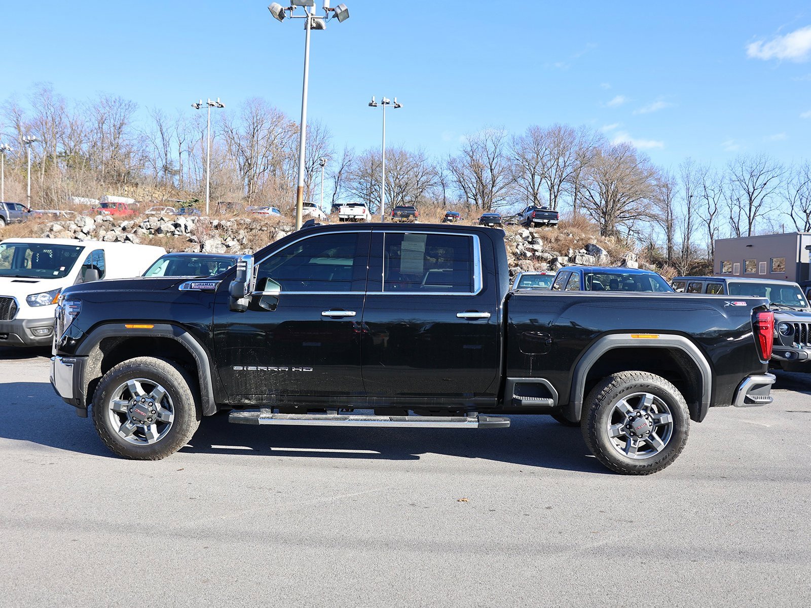 Used 2025 GMC Sierra 2500 SLT w/ SLT Premium Package image 4
