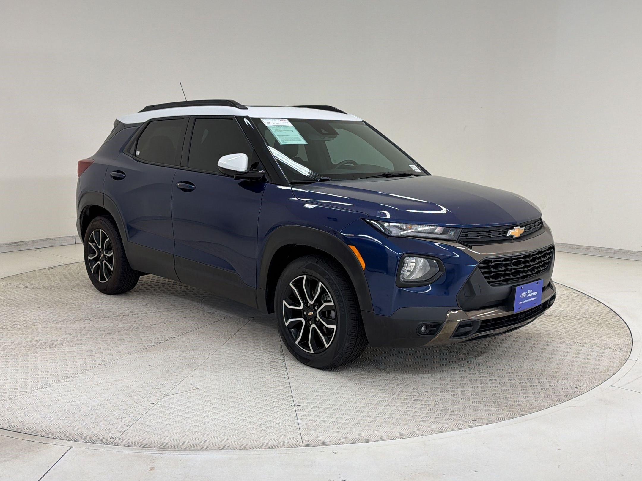 Used 2023 Chevrolet TrailBlazer ACTIV w/ Sun and Liftgate Package FWD image 7