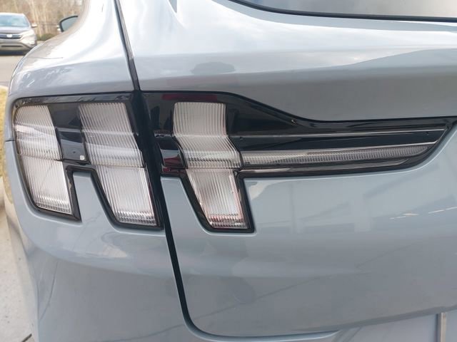 Certified 2024 Ford Mustang Mach-E Select image 32