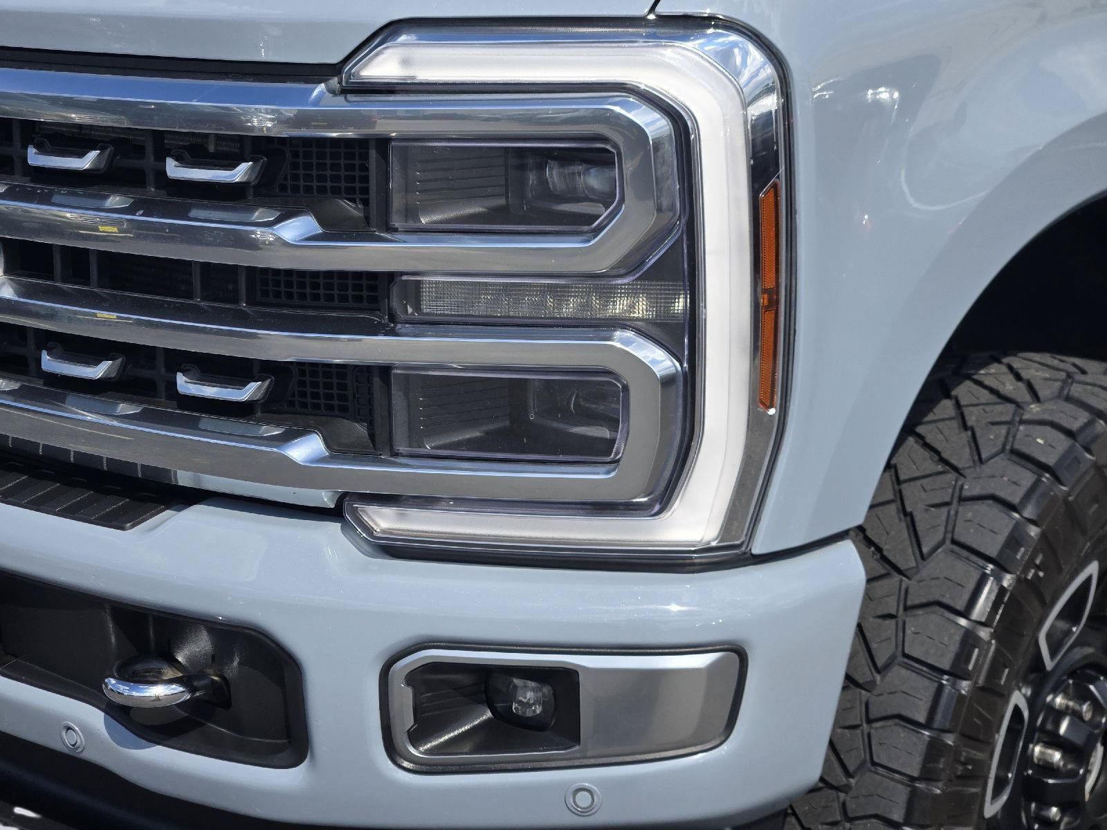 Certified 2024 Ford F250 Platinum w/ FX4 Off-Road Package AWD/4WD image 10