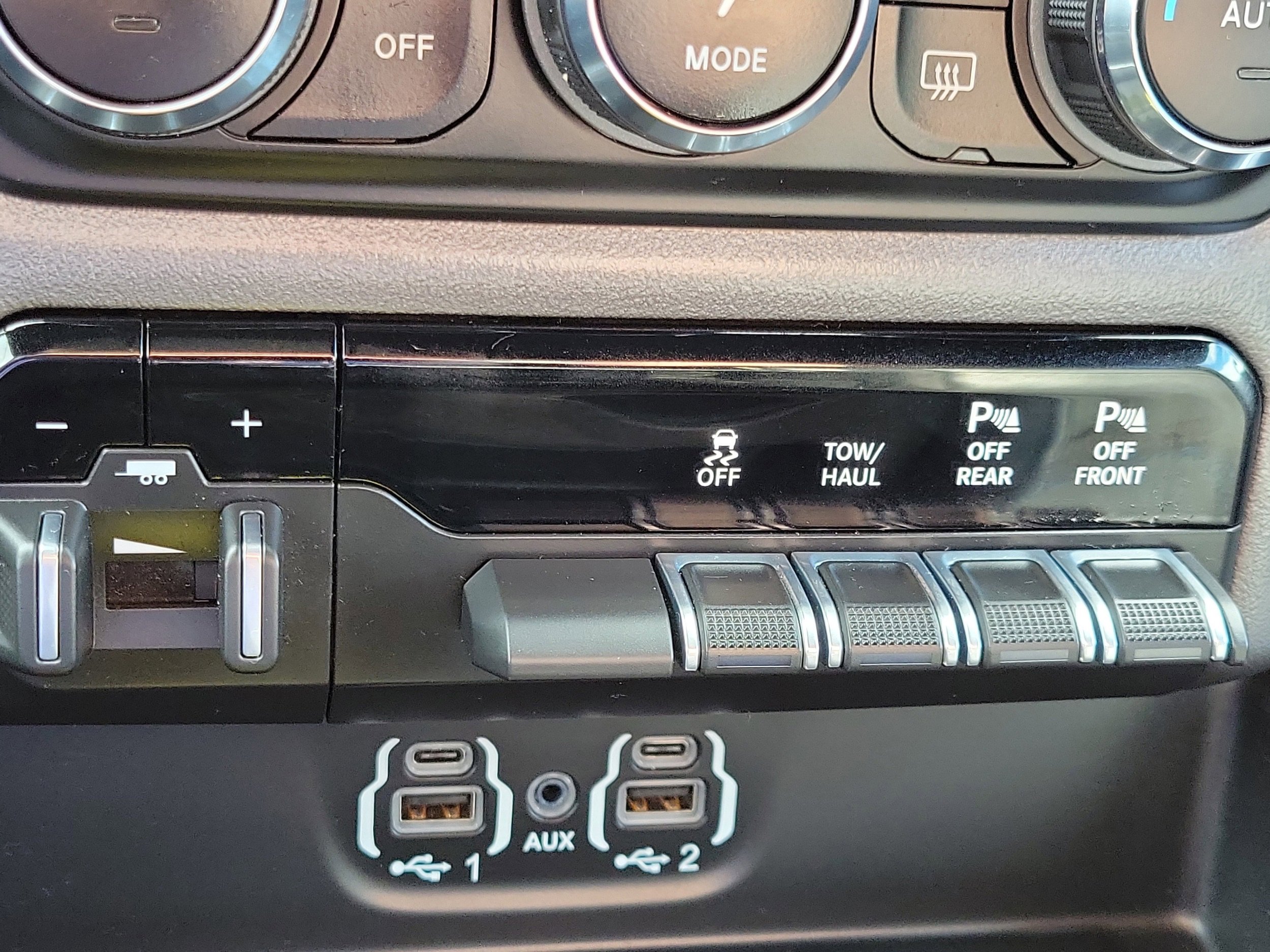 Used 2021 RAM 1500 Laramie w/ Sport Appearance Package AWD/4WD image 31