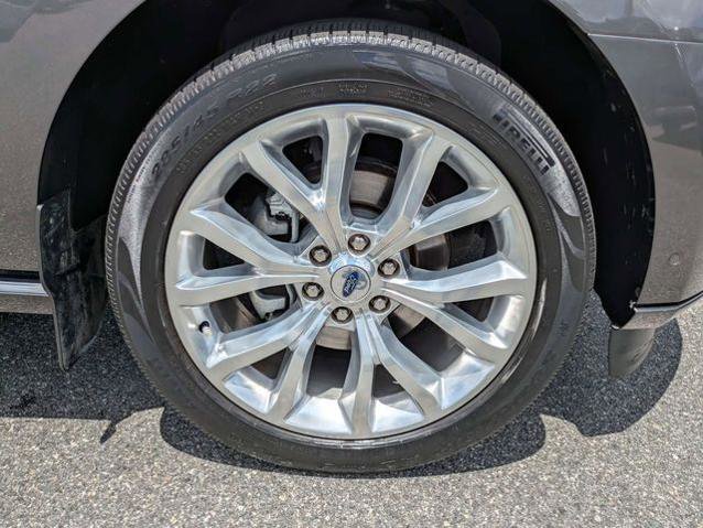 Certified 2018 Ford Expedition Platinum RWD image 11