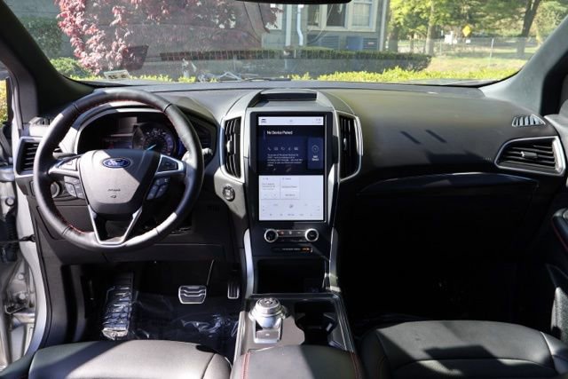 Certified 2022 Ford Edge ST-Line AWD/4WD image 15