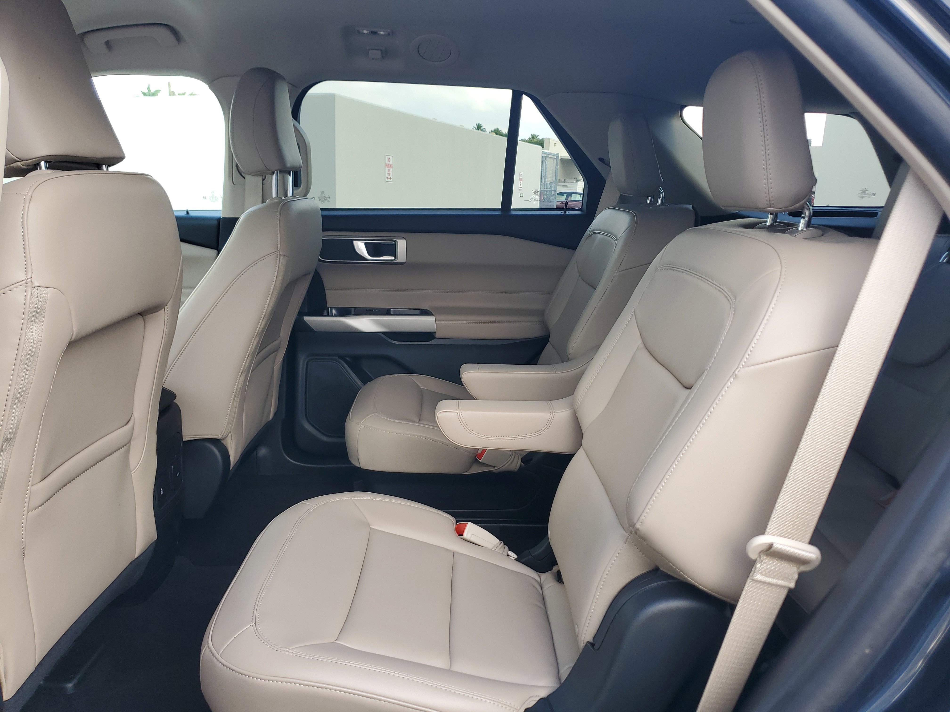 Certified 2024 Ford Explorer XLT w/ Equipment Group 202A image 12